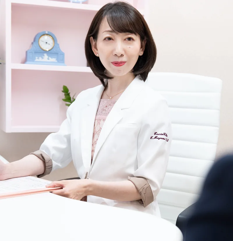 院長　真弓絵里子